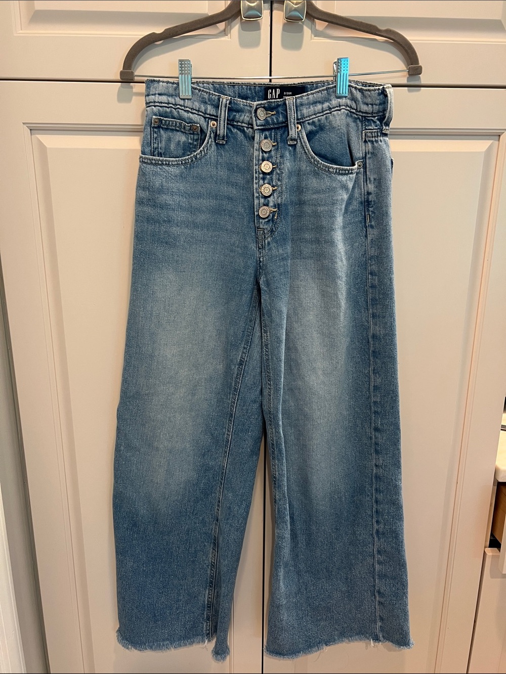 GAP Wide-Leg High-Rise Jeans in Light Blue Denim